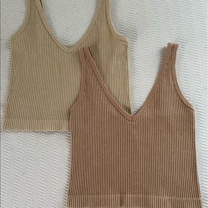 Ribbed tan tank tops Set of 2
